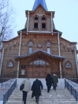 Немецкая делегация в лютеранской деревянной церкви в Томске
